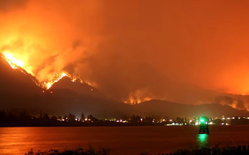 oregon pozar.png