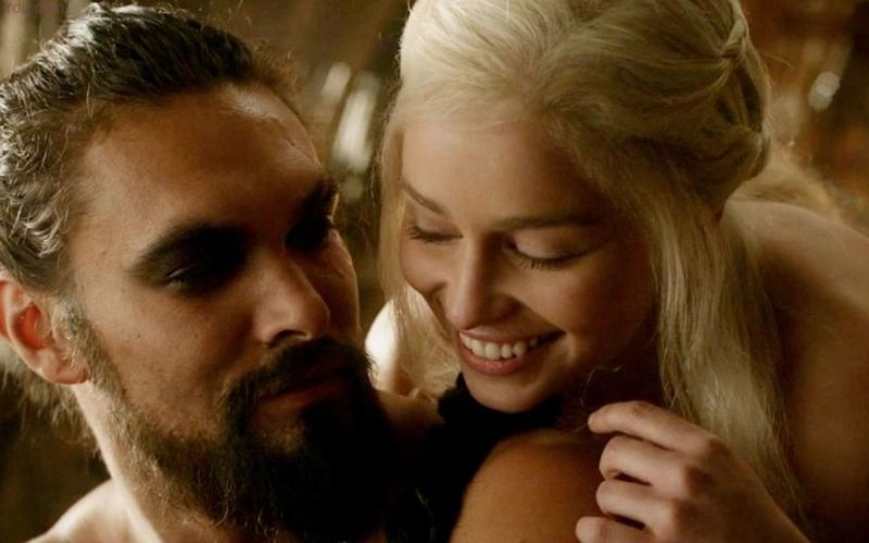 Khaleesi in Khal Drogo.jpg