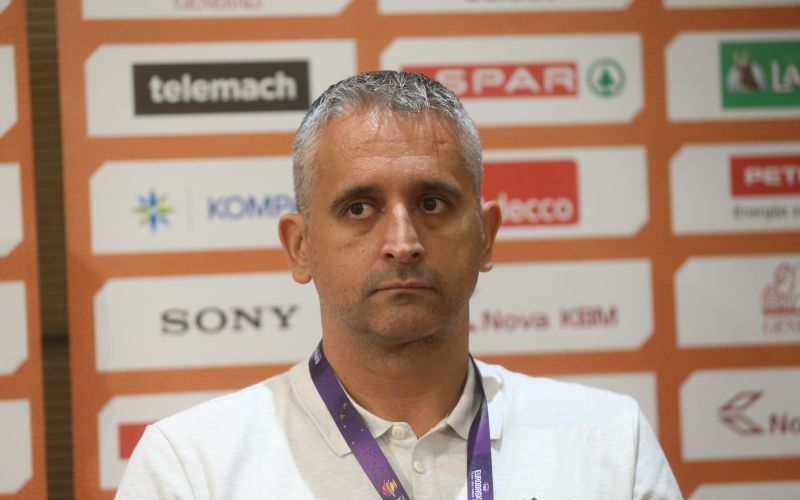 Igor Kokoškov, tiskovna konferenca.JPG