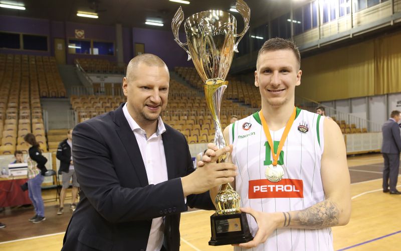 erjavec hrovat.JPG