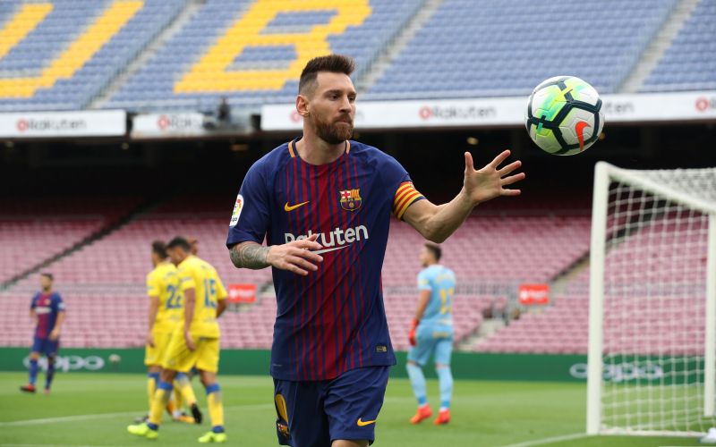 messi camp nou barcelona re.jpg