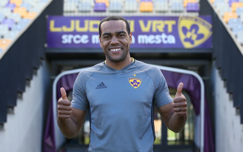 marcos tavares.jpg