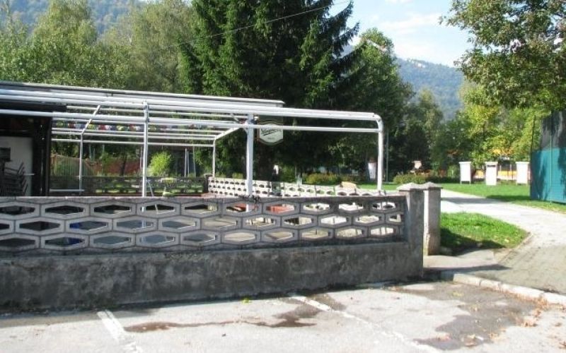 gostilna, kočevje, poskus uboja.jpg