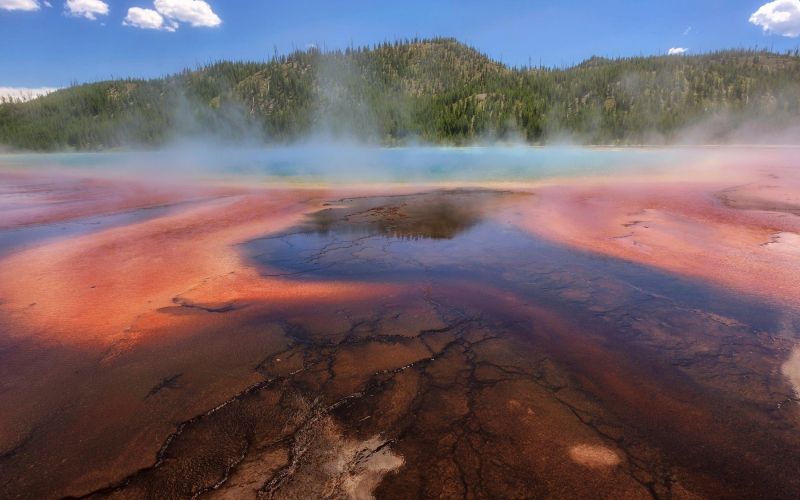 Yellowstone.jpg