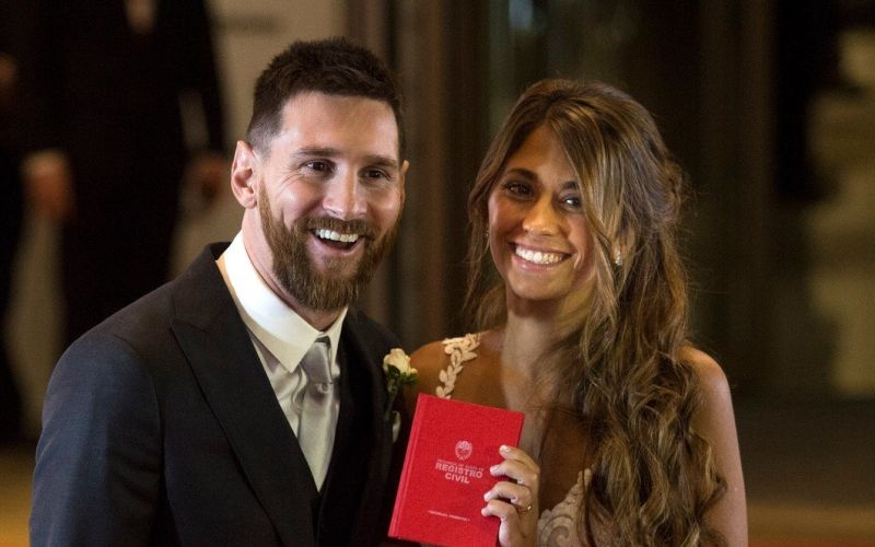 Antonela Roccuzzo, lionel messi.jpg