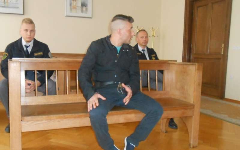Prišel iz zapora in spet kradel