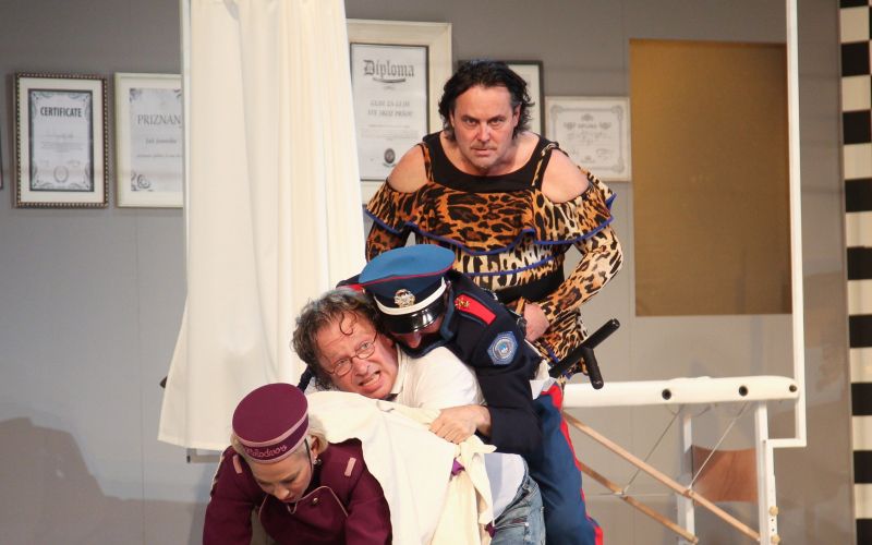SPAS TEATER 20 LET (13).jpg