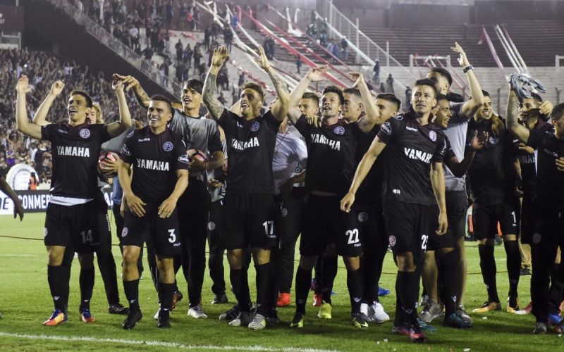 lanus.jpg