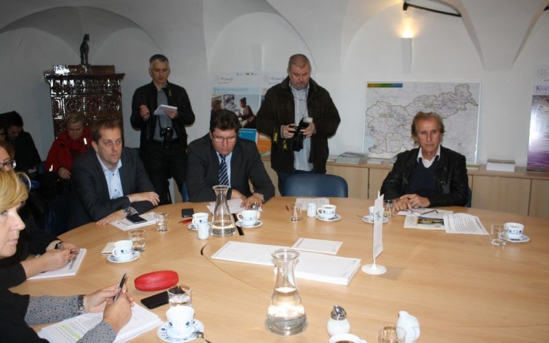 img7915_000.jpg