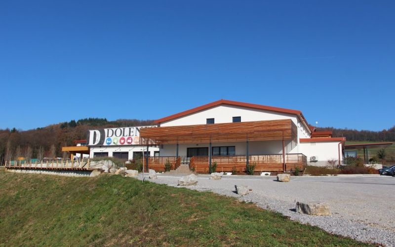 dolenjc01.jpg