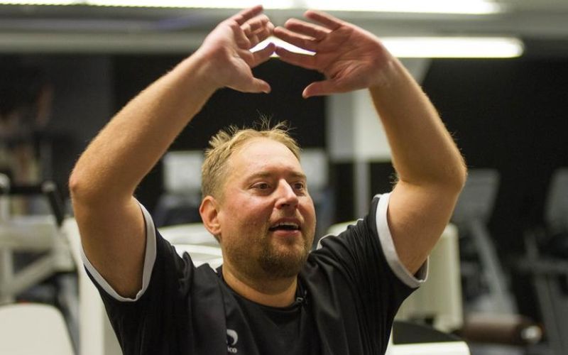 henrik se vrača.jpeg