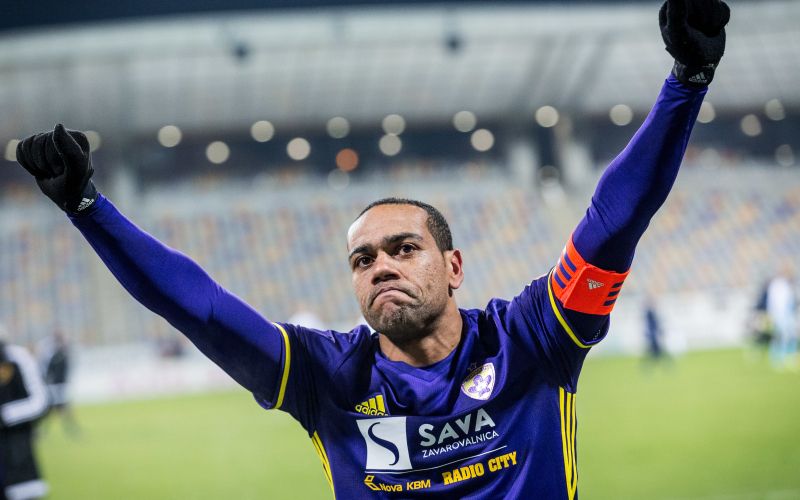 marcos tavares.jpg