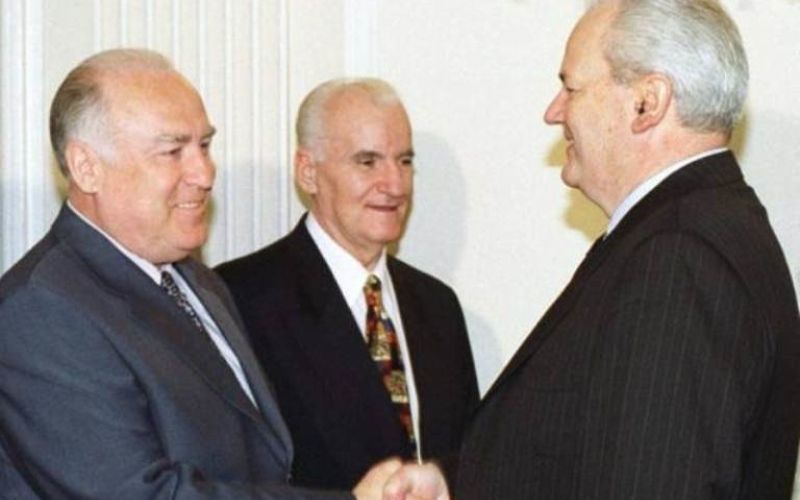 FOTO2 Černomirdin Milošević