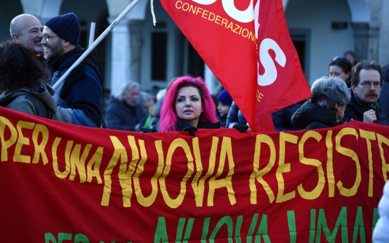 Protestni shod za pravice migrantov