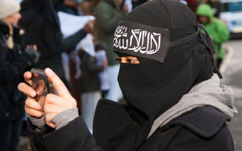 islamisti, otrok, deklica
