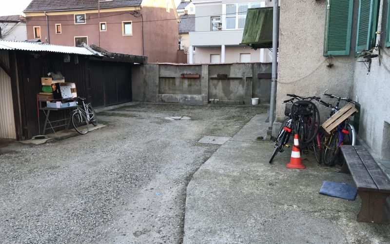 dvorišče, umor, Maribor