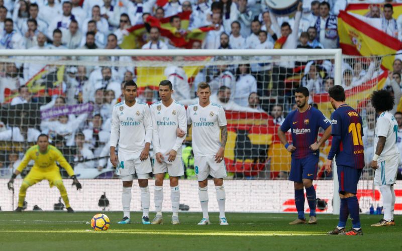 messi cristiano ronaldo el clasico real barcelona.jpg