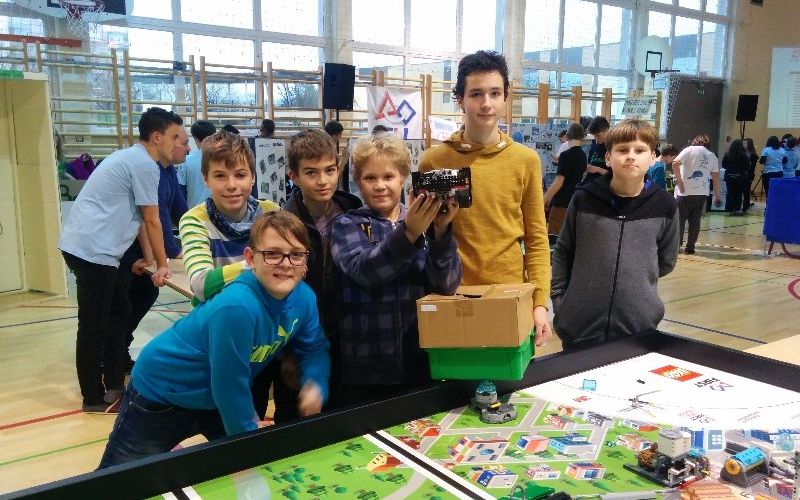 robotika_os_krsko_2.jpg