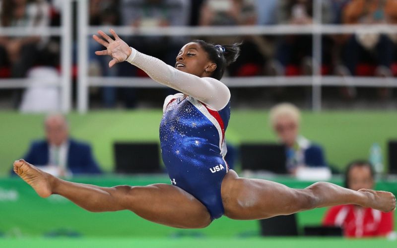 Simone Biles 2.jpg