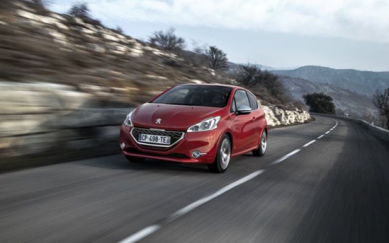PREIZKUSILI SMO: Peugeot 208 GTi