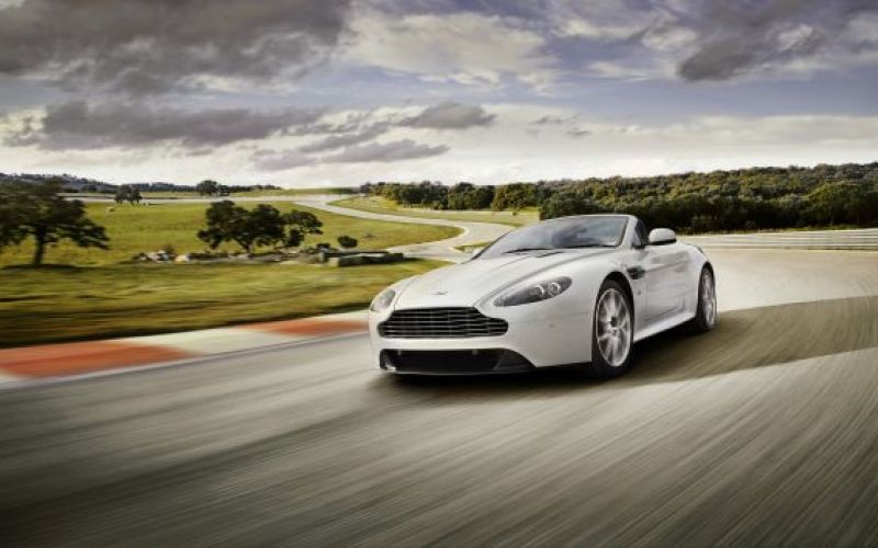 V8 Vantage osvežen