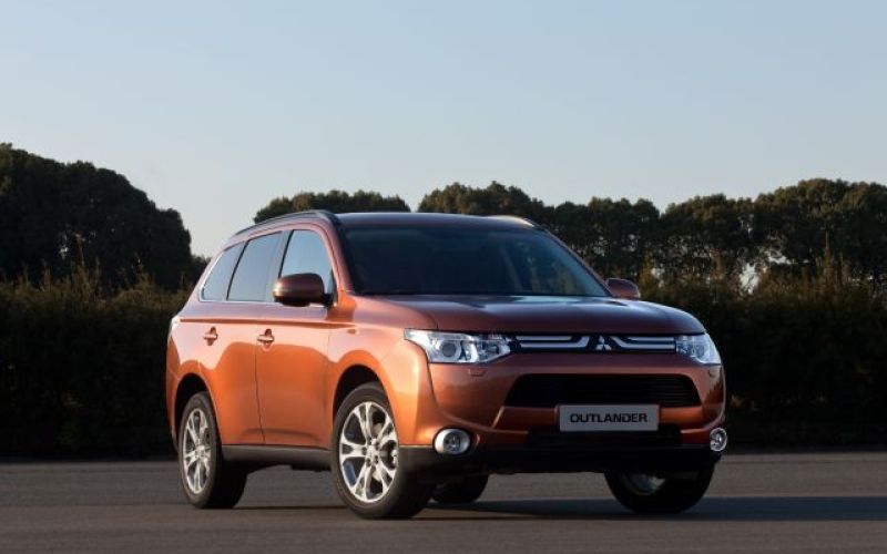 Mitsubishi bo predstavil novega outlanderja