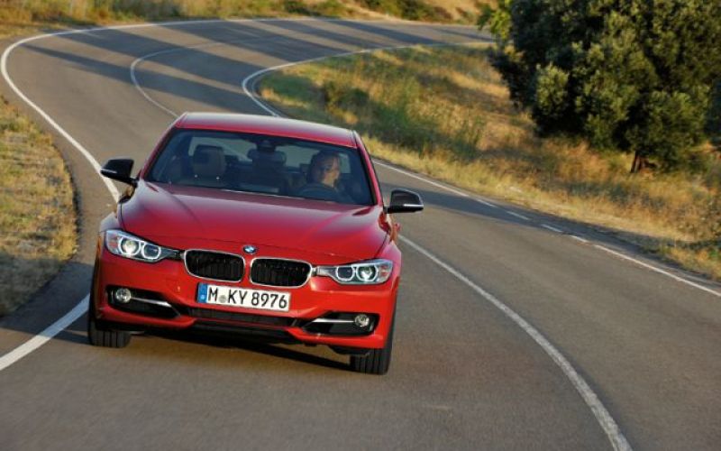 BMW predstavil novo serijo 3