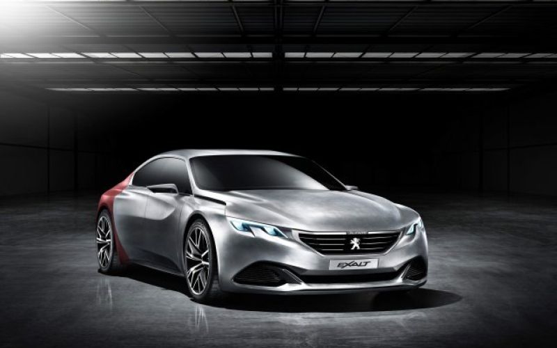 Peugeot razkriva exalt