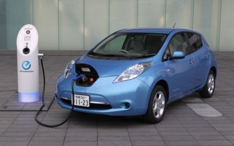 Nissan zaustavil gradnjo tovarne za baterije