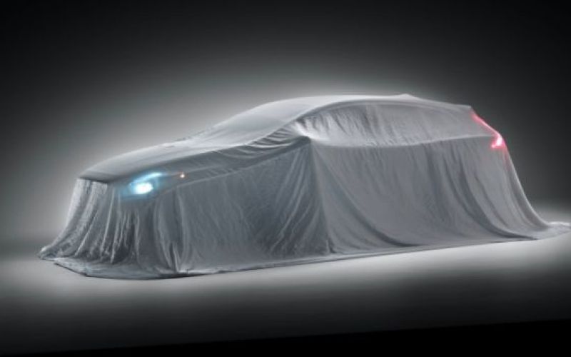 Prihaja Volvo V40!