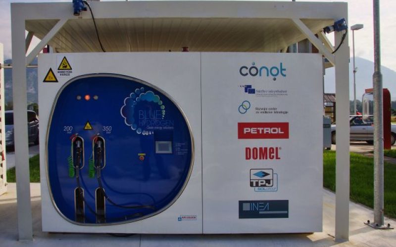 Petrol odprl vodikovo polnilnico