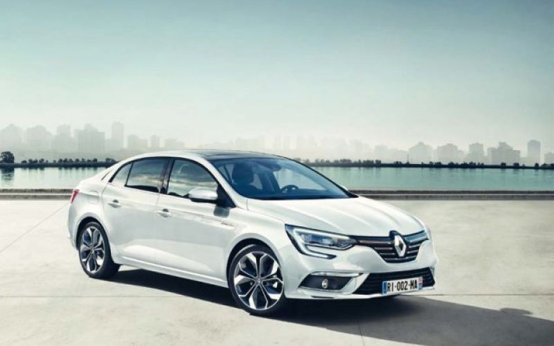 PREDSTAVITEV: Renault mégane grandcoupé
