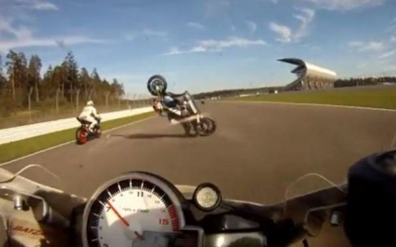 Pozor, motorist v zraku!