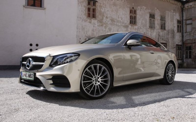 PREDSTAVITEV: Mercedes E kupe