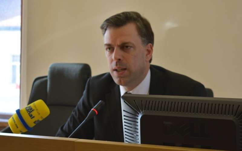 gregormacedoni_tiskovka.jpg