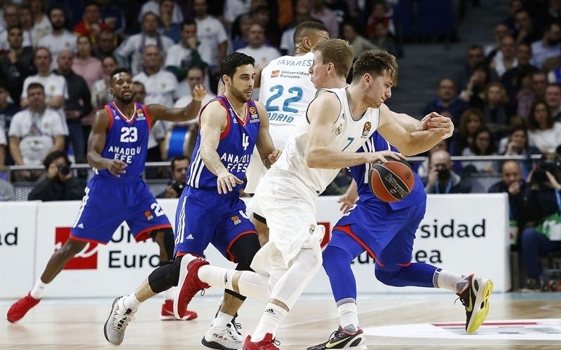 luka doncic efes.jpg