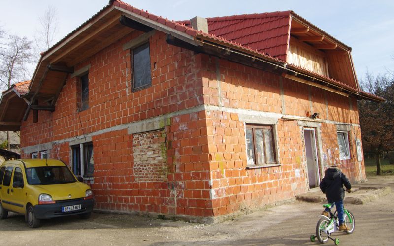 romi hisa, hudorovic