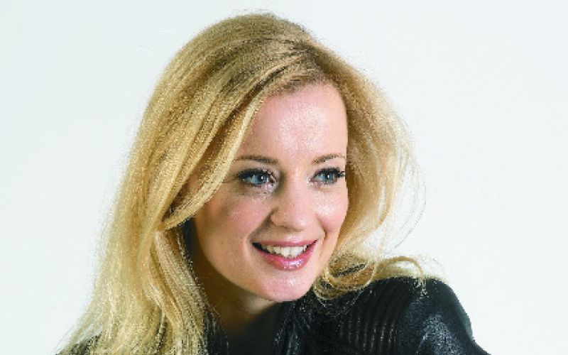 ajda smrekar 1.png