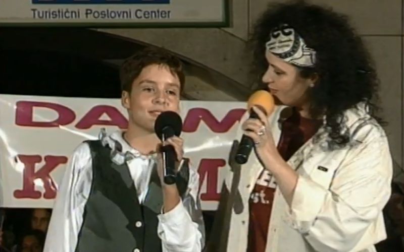 špela grošelj karaoke.png