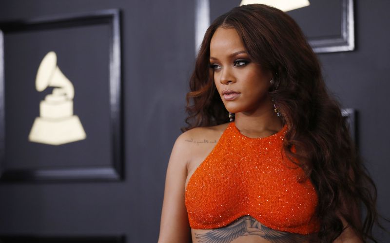 rihanna re.jpg