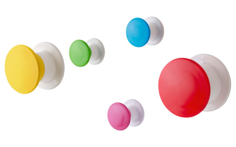 policka_Kljukice za brisace Losjon, 4,99 EUR, Ikea.jpg