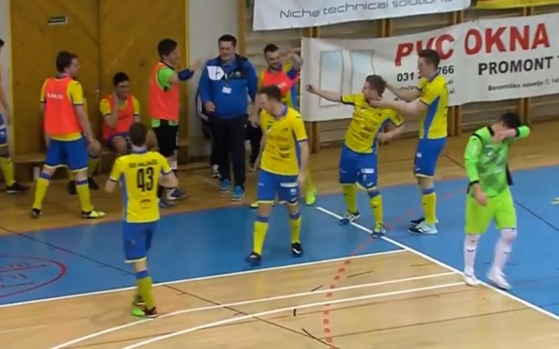 futsal.jpg