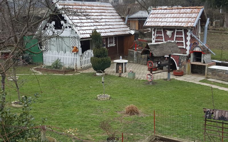 vrtilki, vrt, črunču, bralec slavko, kraja kokoši