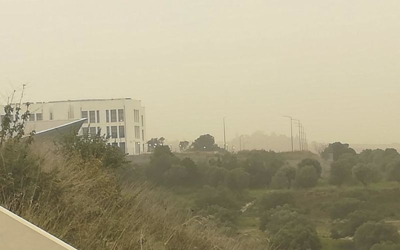 heraklion, saharski pesek.jpg