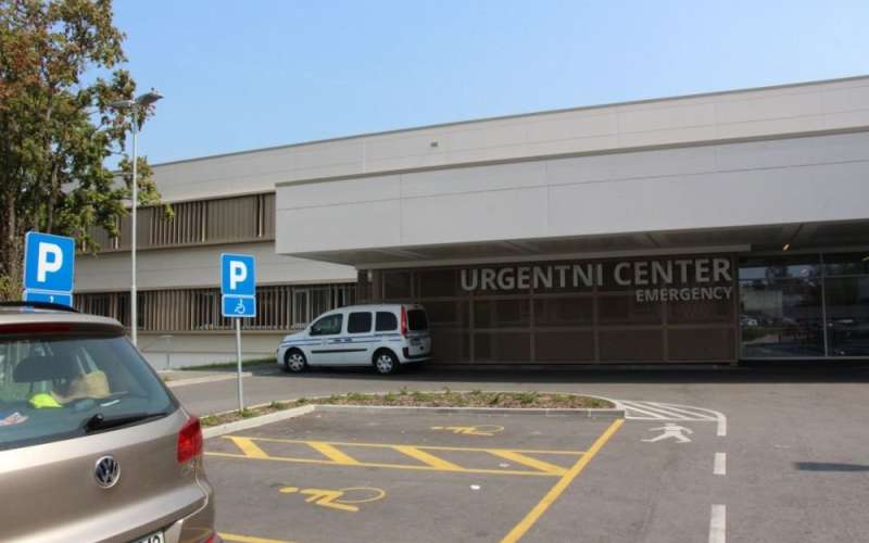 parkirisce.jpg