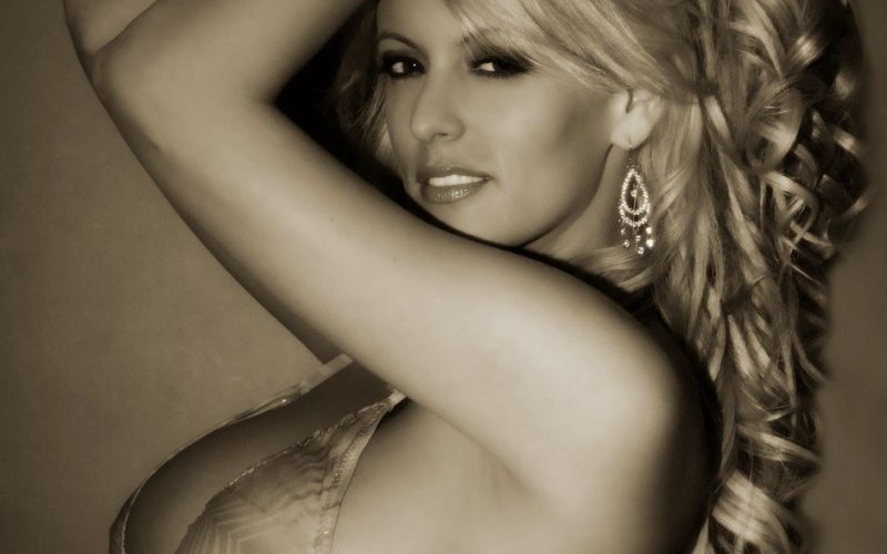 stormy daniels.jpg