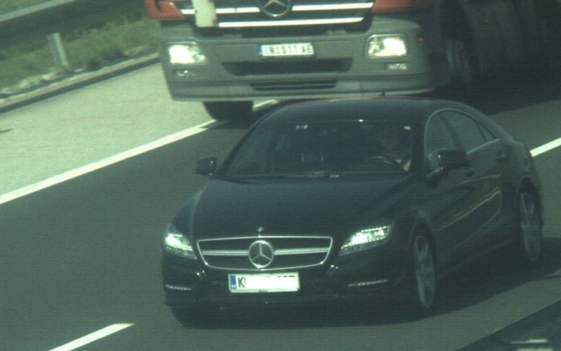 Radar, hitrost, mercedes.PNG