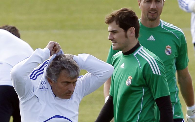 casillas mourinho.jpg