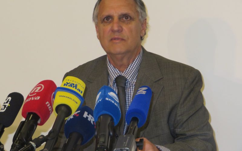 perharic___mojca_dl.jpg