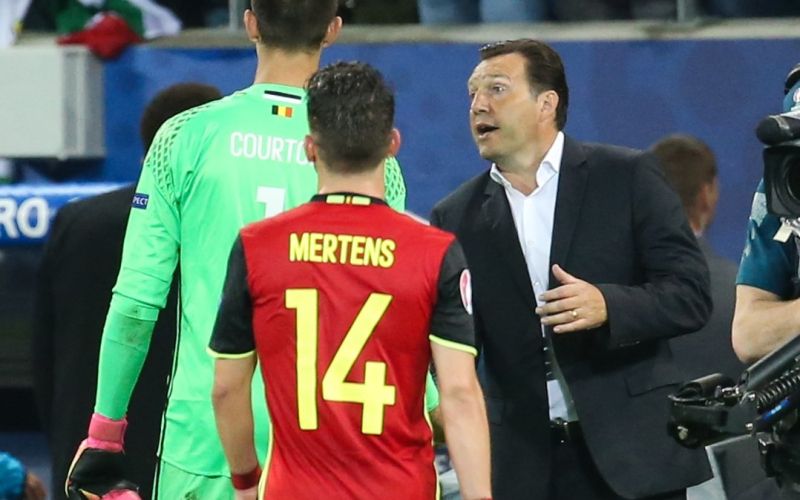 Thibaut Courtois marc wilmots.jpg